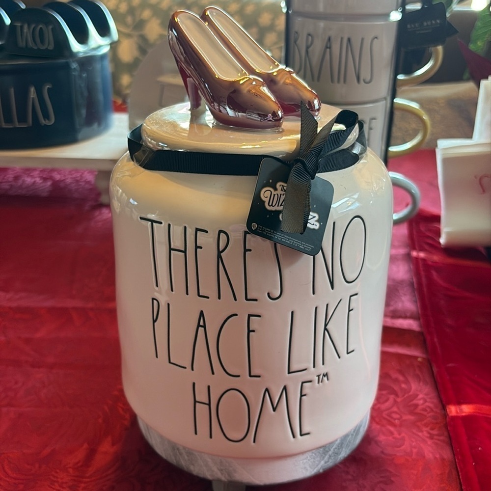 Rae Dunn There’s No Place Like Home Canister